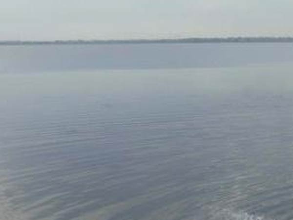 மக்கள் வெளியேற்றப்பட்டனர்