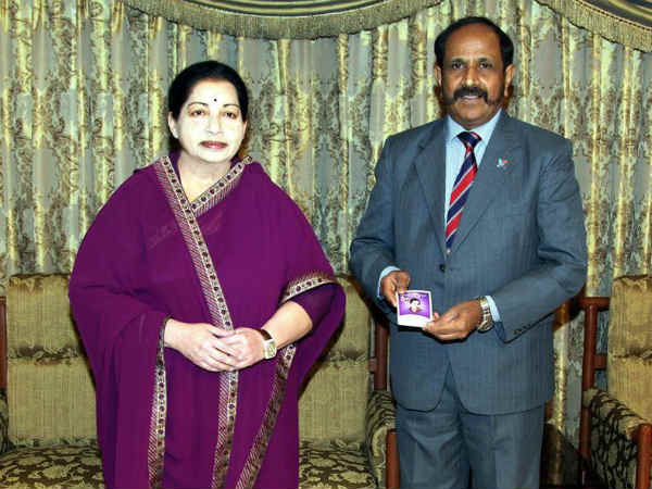 கட்சியை விட்டு நீக்கிய முதல்வர்