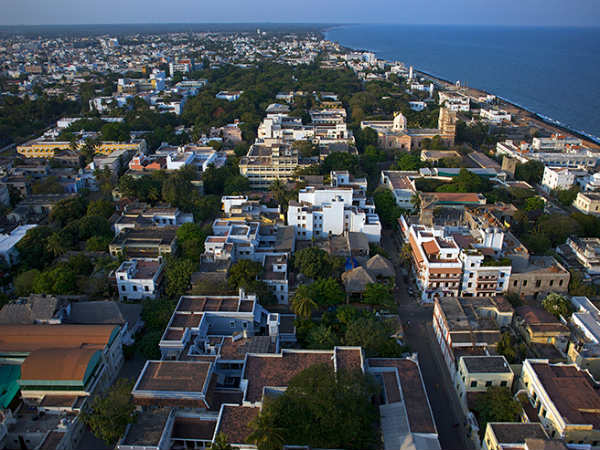 வியப்பில் ஆழ்த்திய கட்டிட அமைப்பு: