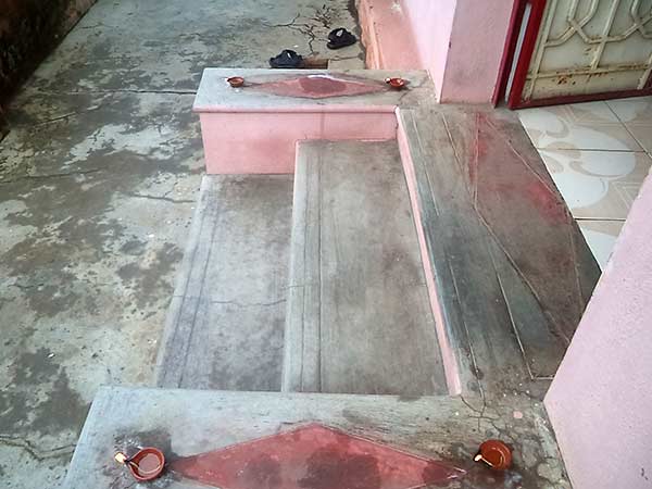 எமனை விரட்ட விளக்கு