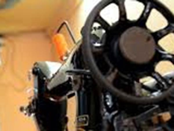 டெய்லராக ஆசை