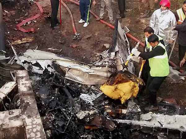 Ten killed as BSF plane crashes in Delhi 