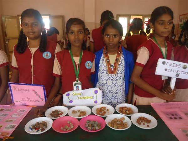 Students exhibition held in Karaikudi