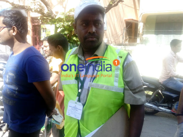 வெள்ள நிவாரண கணக்கெடுப்பு