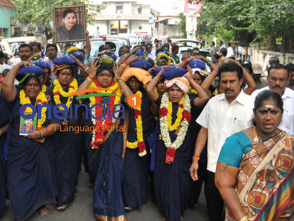 ஐயப்பனுக்கு இருமுடி