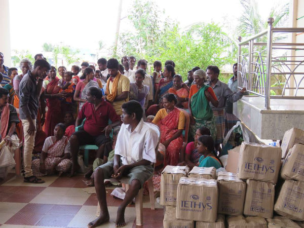 லோடு ஏற்றி இறக்கும் பணி