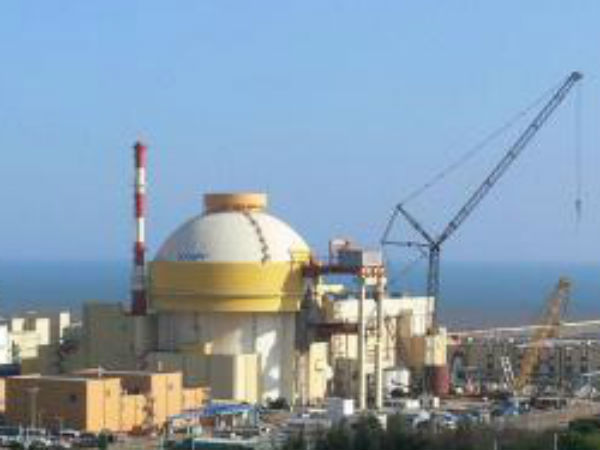 Man found in Kudangulam may be a naxal Man found in Kudangulam may be a naxal