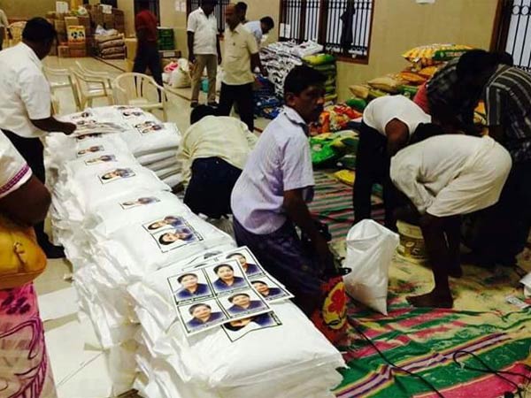 ஸ்டிக்கர் முதல்வர்