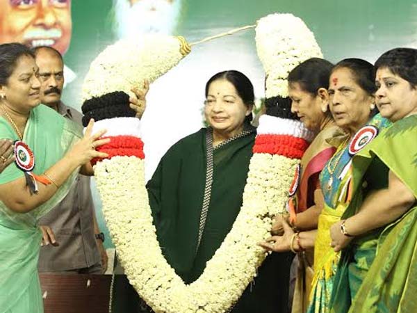 இந்தக் கதையைப் போல
