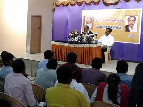 எங்களது கட்சியைக் குறி வைக்கும் கருணாநிதி