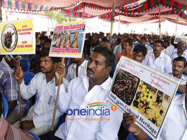 அவனியாபுரத்தில் உண்ணாவிரதம்