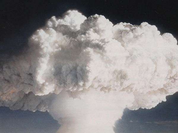 அச்சுறுத்தும் சோதனை: