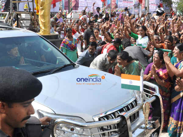 என்னா ஒரு வரவேற்பு