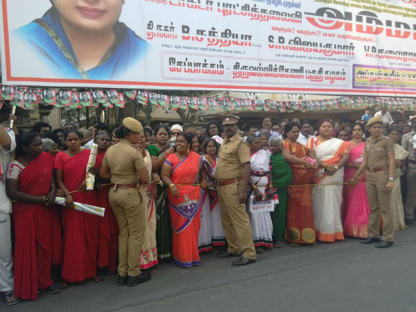 தொண்டர்கள் பங்கேற்பு...