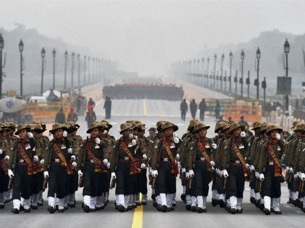 ஒட்டக அணிவகுப்பு...