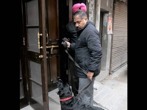 அதிரடி சோதனை அதிரடி சோதனை