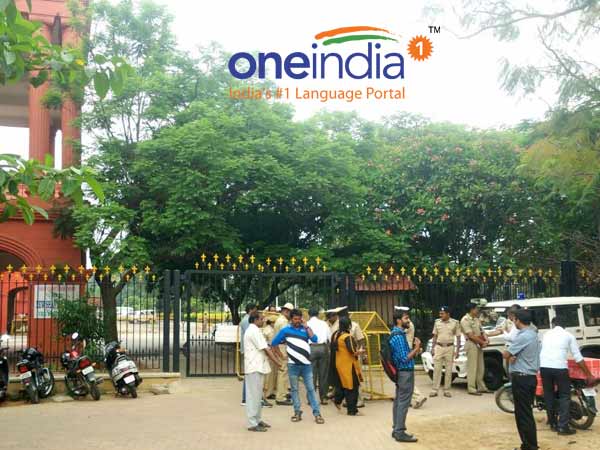 சட்டப்படிதான் கர்நாடகா