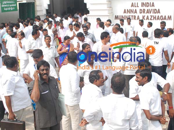 ஆர்.கே.நகருக்கும் வரவேற்பு