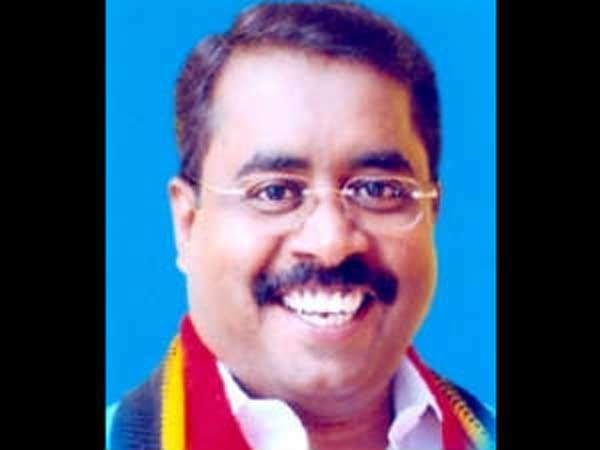 மேடையில் இடமில்லை