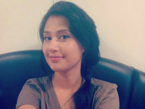 விளம்பரம் மாறினார்