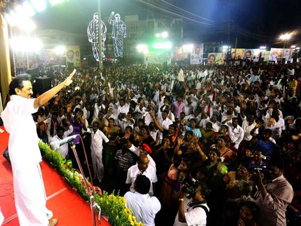 திருச்சியில் மணிமண்டபம்...