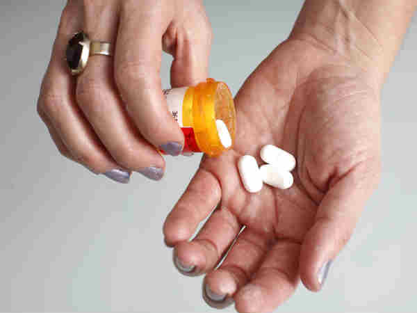 Govt to sell 439 key drugs at low prices Govt to sell 439 key drugs at low prices