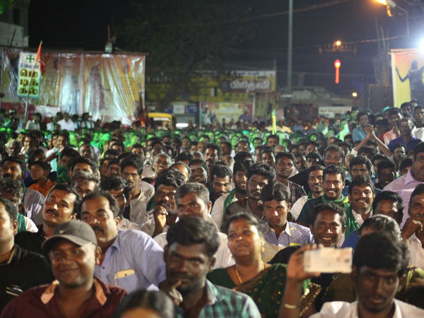 கலை நிகழ்ச்சியுடன் பொதுக் கூட்டம்