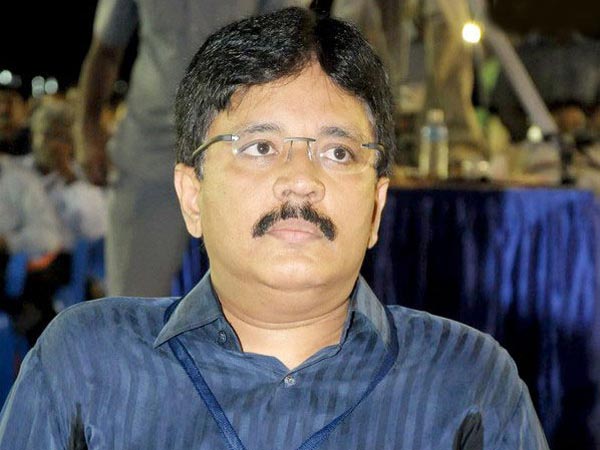 கலாநிதிக்கு பிரச்சினை