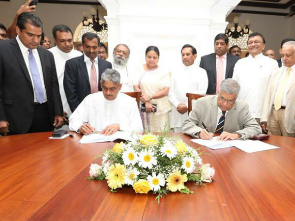 Ex-army chief Sarath Fonseka joins Sri Lanka government