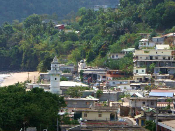 காமரோஸ் தீவு