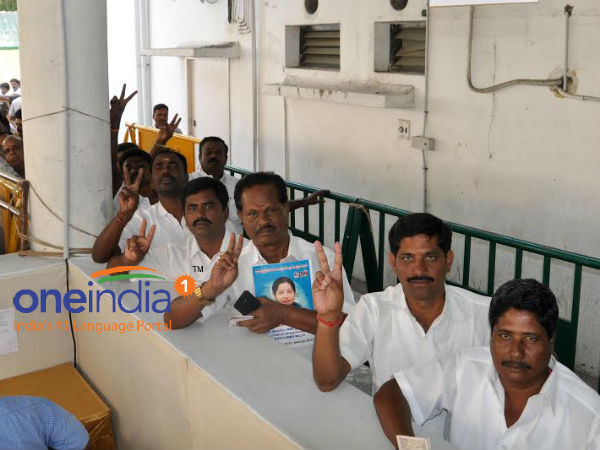 உதவி ஆணையரின் விருப்ப மனு உதவி ஆணையரின் விருப்ப மனு