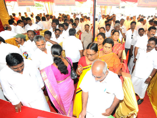 திருநங்கை ராதிகா