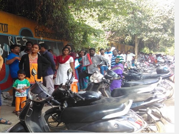 Several of the parents overnight waiting for LKG admissions Several of the parents overnight waiting for LKG admissions