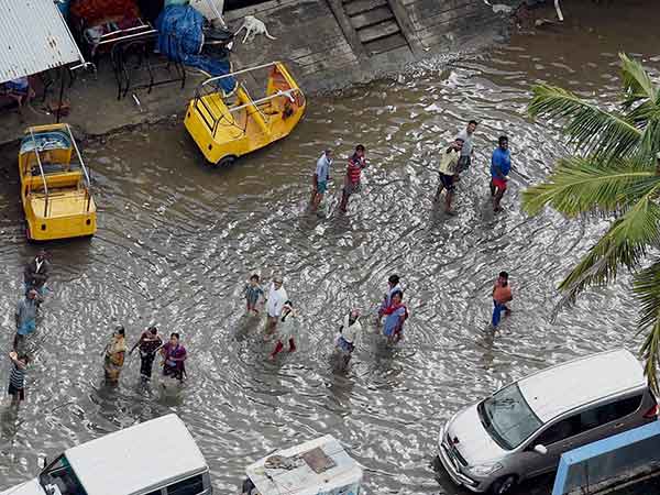 மத்திய அரசுடன் இணைந்து...