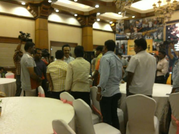 நமக்கு நாமே பயணம்