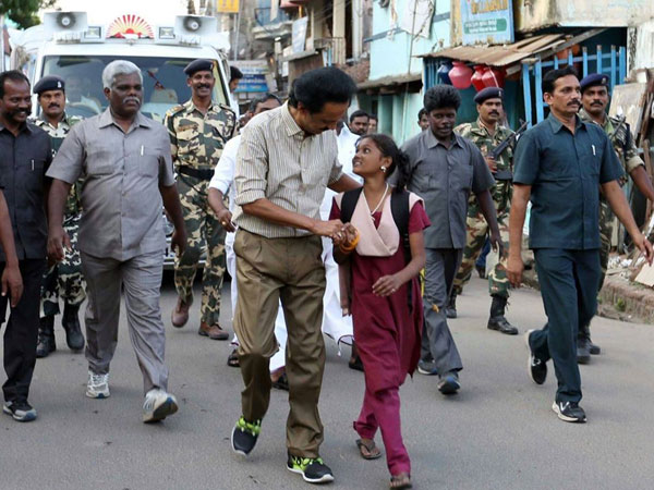 கன்னியாகுமரியில் தொடங்கி கன்னியாகுமரியில் தொடங்கி