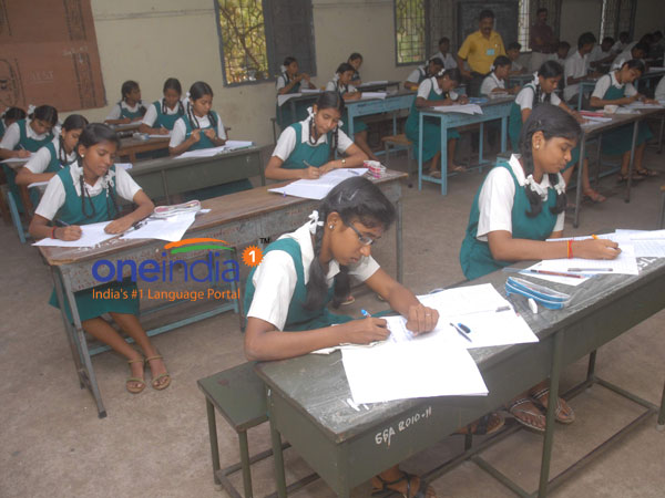 மாணவர்கள் பாதிக்கும் அபாயம் மாணவர்கள் பாதிக்கும் அபாயம்