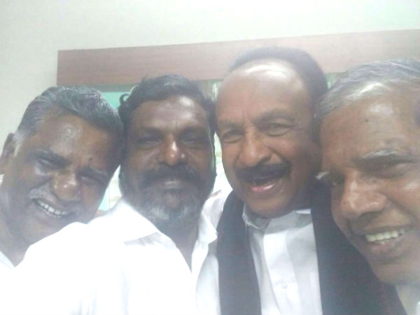 ஆட்டுக்குடியுடன்...