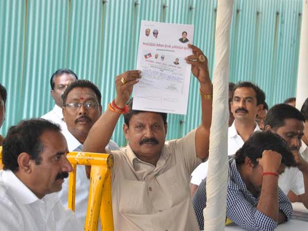 லோக்சபா தேர்தலில்