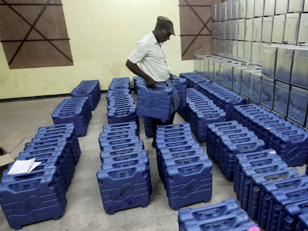 வாக்குப்பதிவு இயந்திரங்கள்...