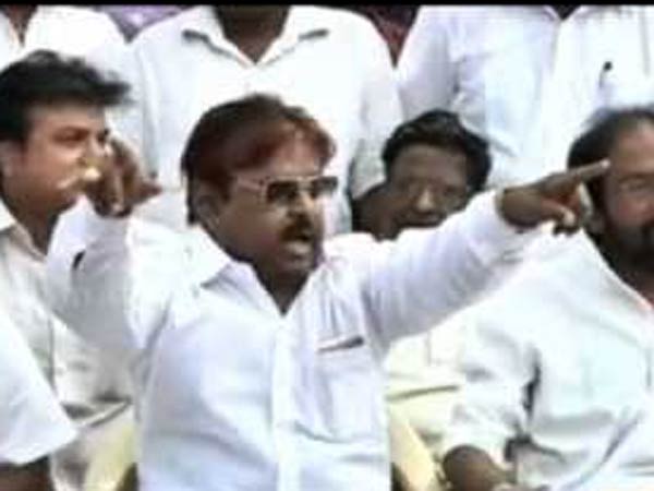 டெல்லியில் டபுள் அட்டாக்