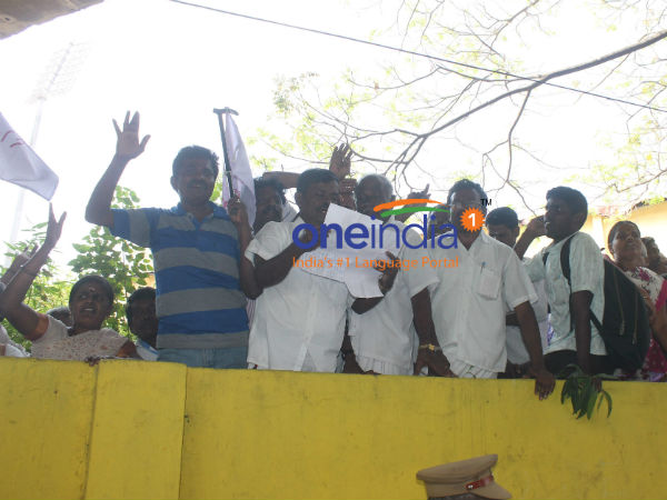 left leaders condemn government for the death of differently abled protester