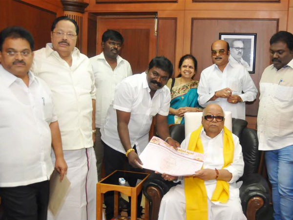 கருணாநிதியைப் பிடிக்கும்