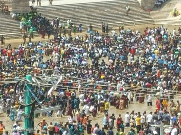 ஆதி கும்பேஸ்வரர் தீர்த்தவாரி: