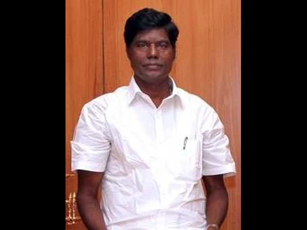 10 பேர் ராஜினாமா