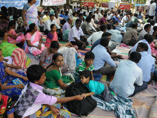 ஆசிரியர்கள் உண்ணாவிரதம்