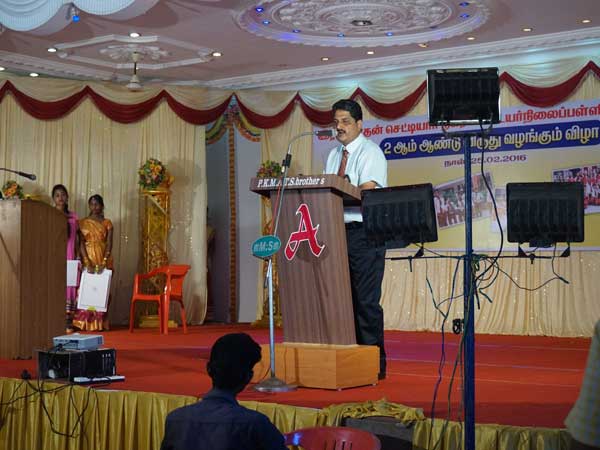 மாணவர்களின் சபாஷ் பட்டிமன்றம்!