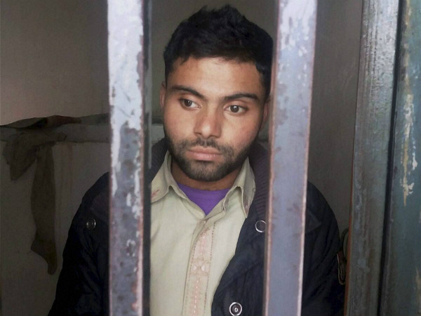 Virat Kohli's Pakistani fan Umar Daraz gets bail Virat Kohli's Pakistani fan Umar Daraz gets bail