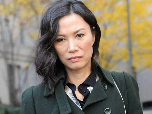 தோழியுடன் இருப்பதாக பொய்