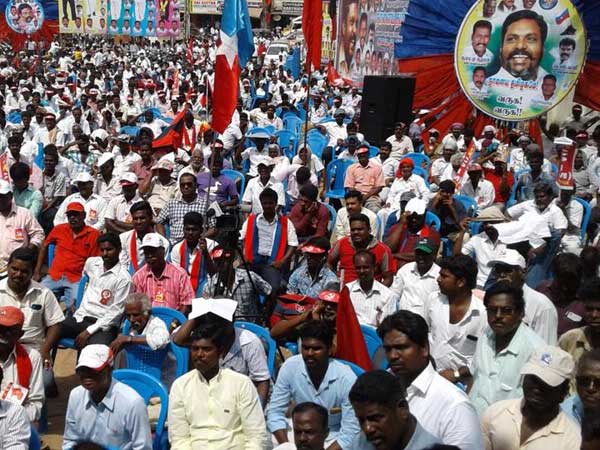 ஸ்டாலின் மீது தாக்கு